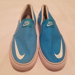 Nike boat shoes